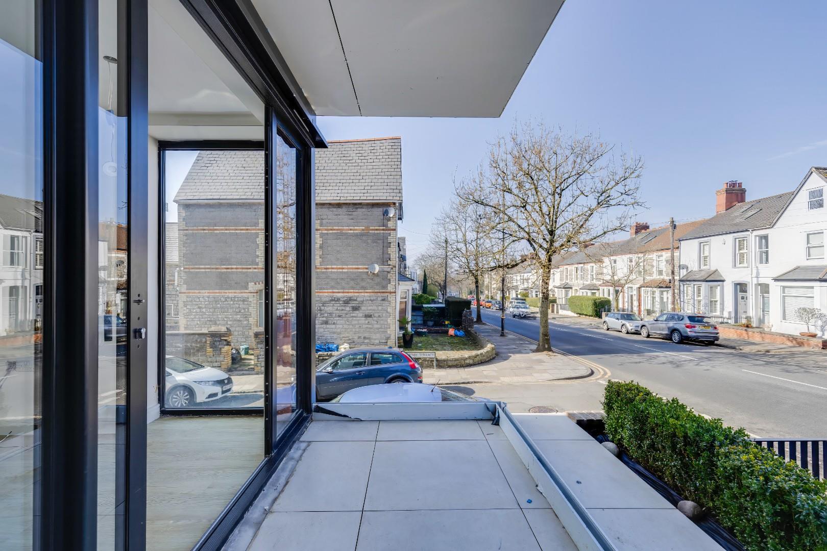 Apartment 4, Windsor Gardens, 56A Windsor Road, Penarth, CF64 1JJ